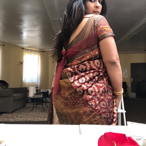 Beautiful party wear Bollywood saree. - Picture 5 of 7